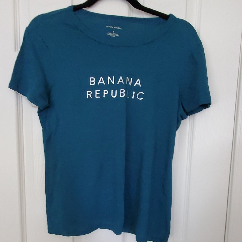 Banana Republic T